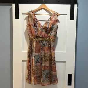 Kay Unger pink pattern midi dress with gold details